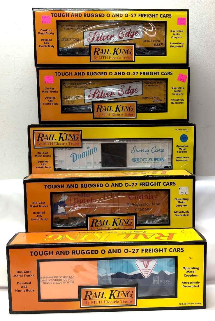 Modern Rail King 30-78110 30-7833 30-7816 30-7482: Modern Era Rail King O Gauge two 30-78110 Muessel Brewing Company reefer, 30-7833 Old Dutch Cleanser modern reefer, 30-7816 Pepper Packing reefer and 30-7482 Domino Sugar 50' single door modern boxcar