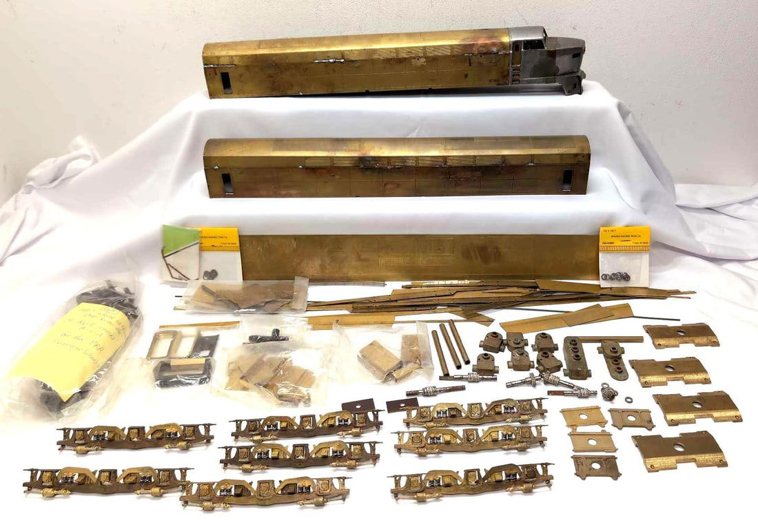 LW brass 2-Rail O scale PRR BP-20 diesel A-B unass (1 of 14)