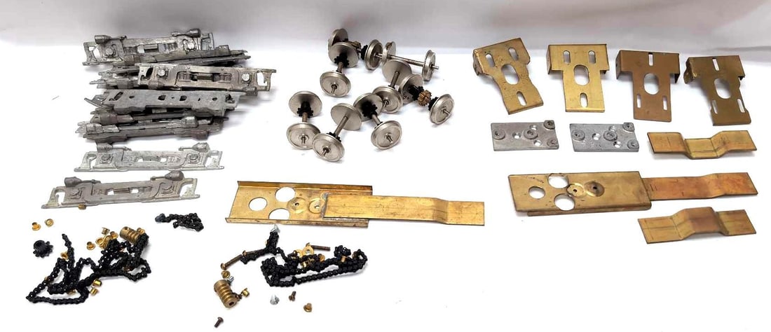 2-Rail O Scale Loco Workshop power trucks GTEL (1 of 6)