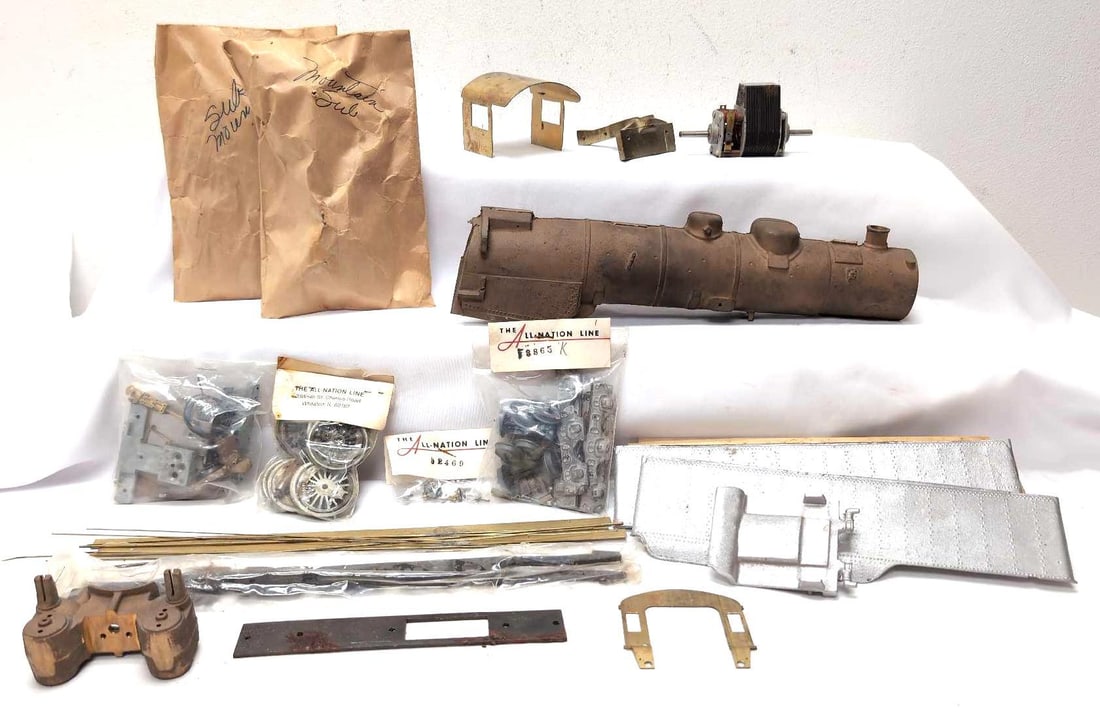 2-Rail brass/bronze O Scale All-Nation 4-8-2 complete kit (1 of 15)