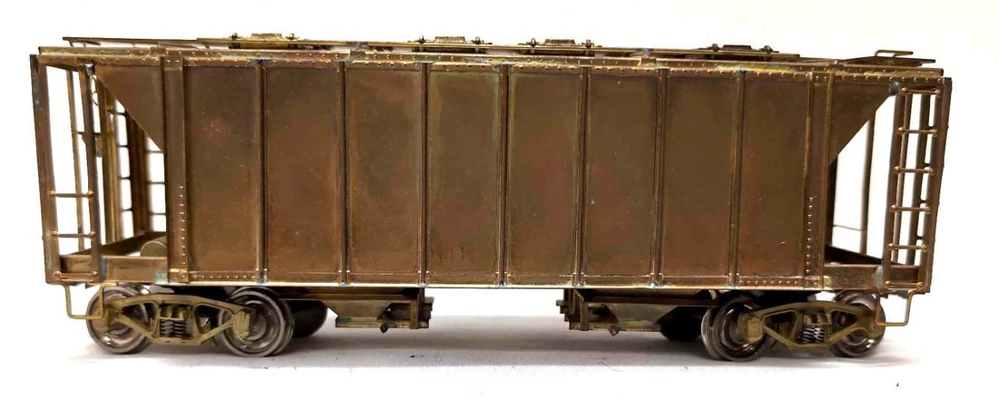 2-Rail brass O Scale covered hopper sprung (1 of 6)