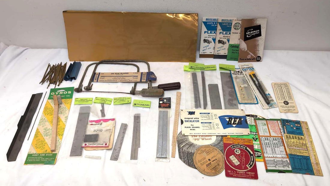 Modeling tools trains cars airplanes ships (1 of 16)