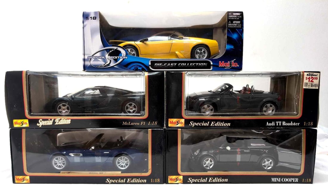 Five Maisto 1:18 Scale Die Cast Cars (1 of 11)