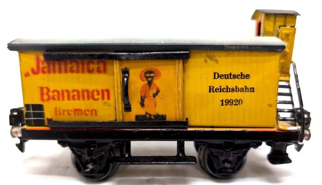 Prewar Marklin O Gauge Jamaica Bananen Bremen box car (1 of 8)