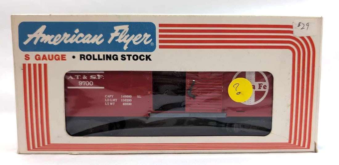 Modern American Flyer S Gauge 9700 Santa Fe box car in box (1 of 9)