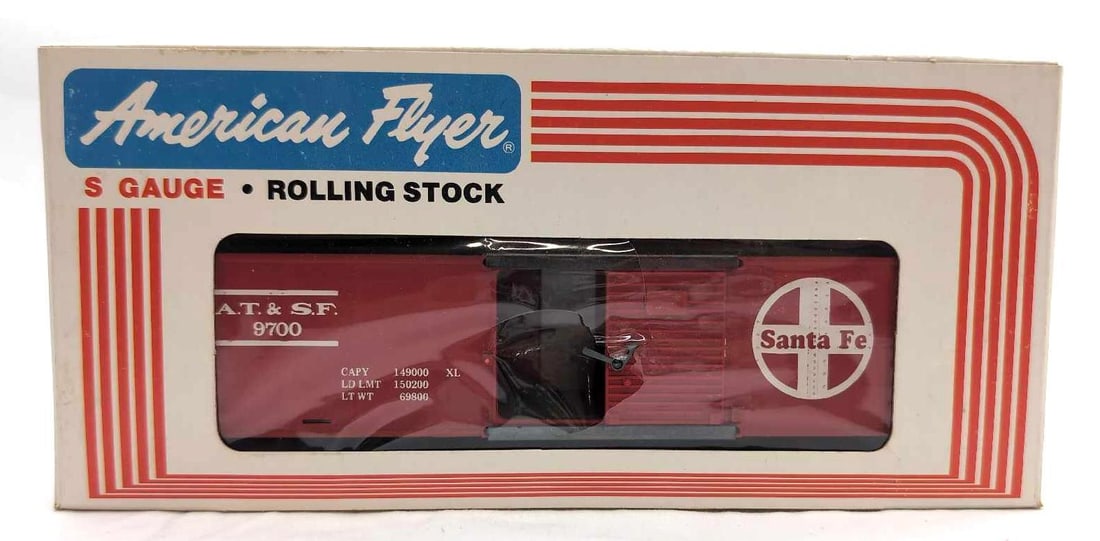 Modern American Flyer S Gauge 9700 Santa Fe box car in box (1 of 10)