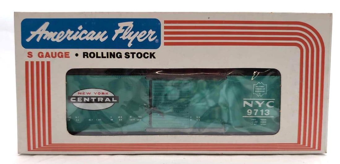 Modern American Flyer S Gauge 9713 New York Central box car in box (1 of 10)