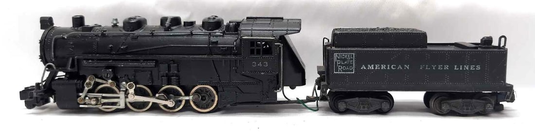 Postwar American Flyer S Gauge 343 NKP 0-8-0 steam switcher and tender (1 of 5)