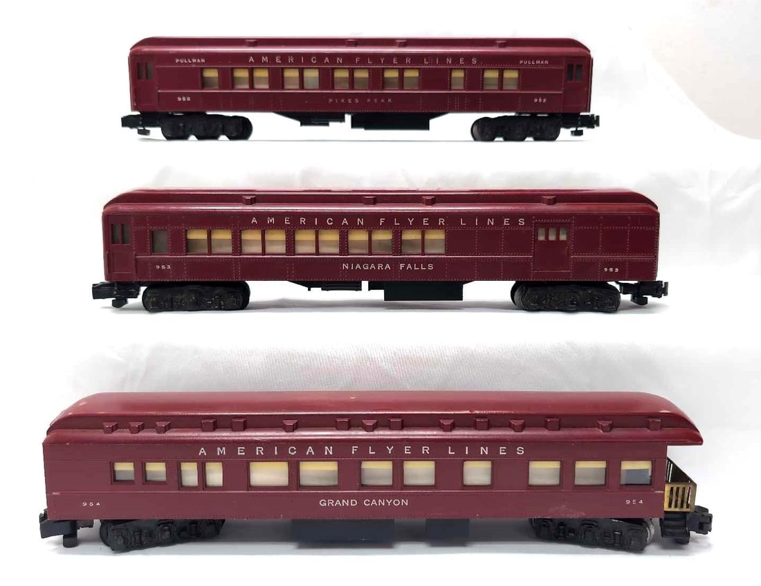 Postwar American Flyer S Gauge 952 953 954 red heavyweight passenger (1 of 5)
