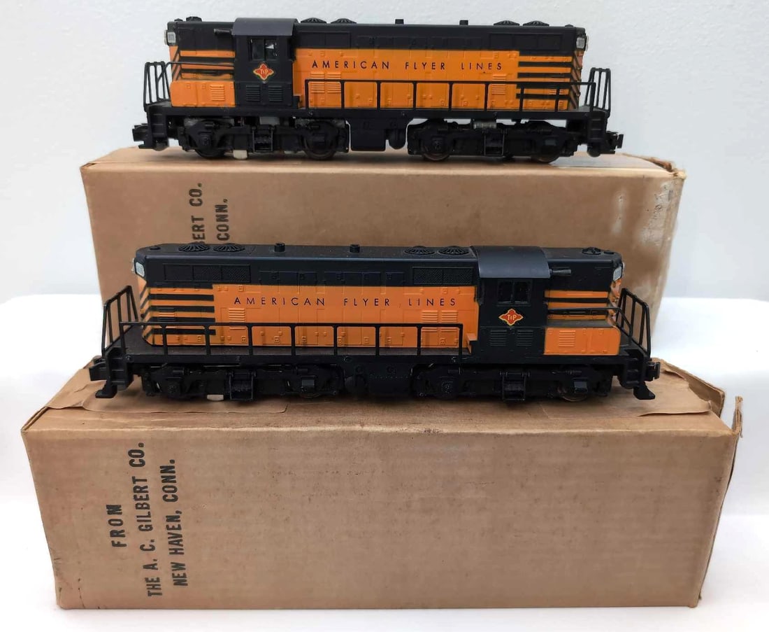 Postwar American Flyer S Gauge 3778 377/378 T&P GP-7 diesel in box (1 of 15)