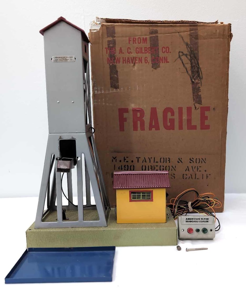 Postwar American Flyer S Gauge 752A Seaboard Coaler in original box (1 of 8)