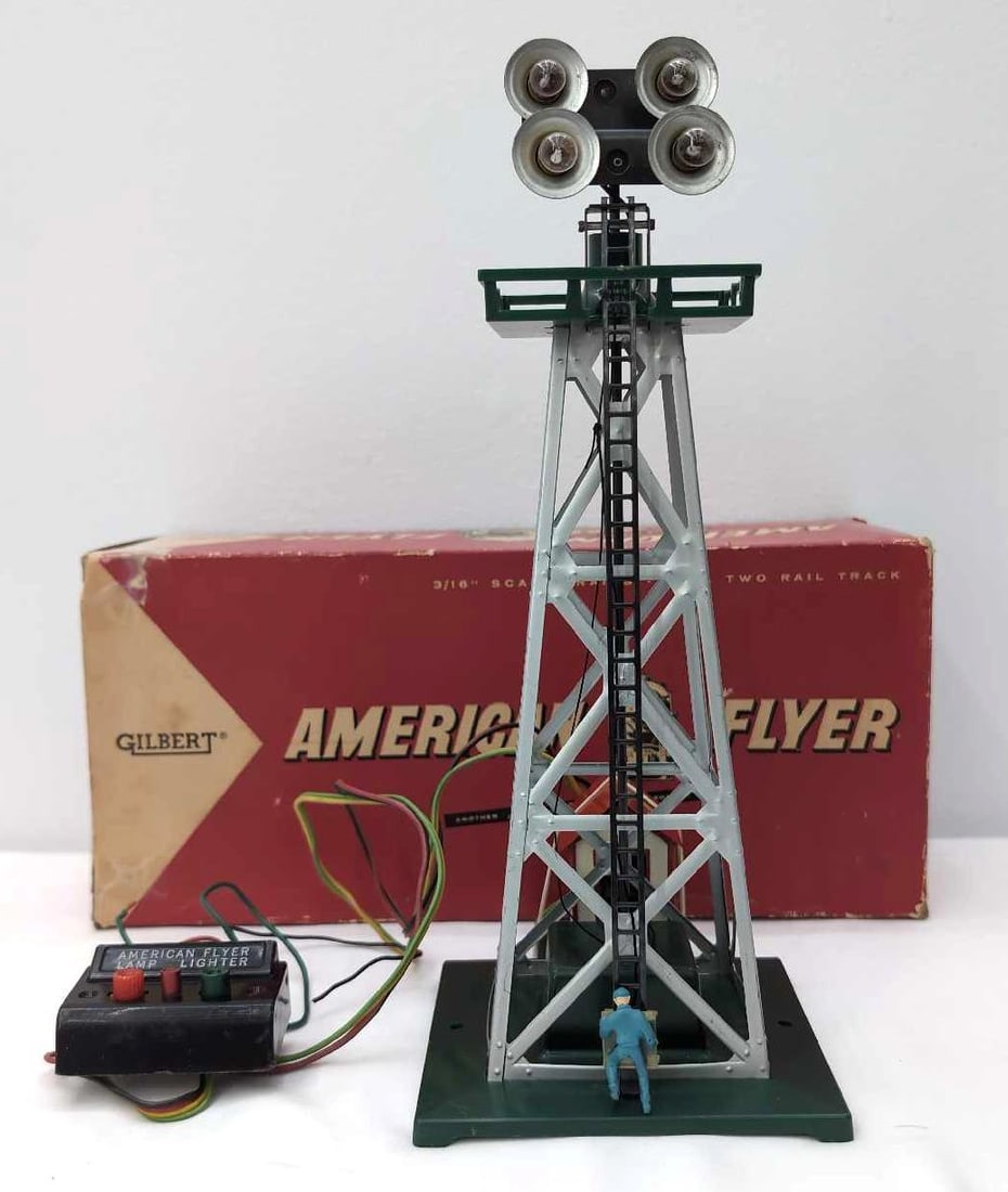 Postwar American Flyer S Gauge 23780 Gabe The Lamp Lighter in box (1 of 8)