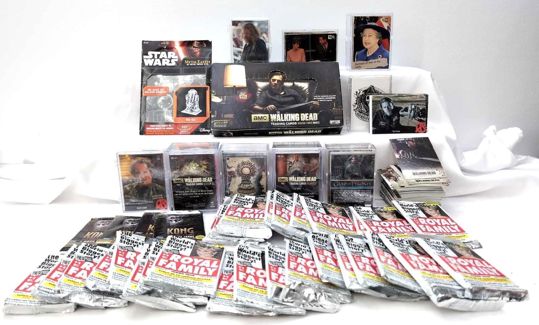 Royal Family Game of Thrones Kong trading cards: Presspass Presents The Royal Family, Game of Thrones, Kong, Walking Dead and Sons of Anarchy trading cards. 4 unopened packs of Topps Kong cards. 120 loose Game of Thrones cards. 250 plus loose cards 