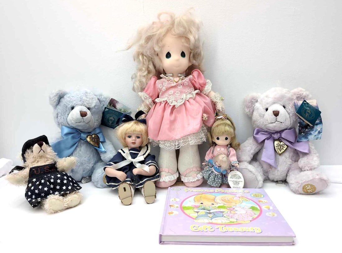 Thomas Kincaid Precious Moments teddy bears dolls (1 of 11)