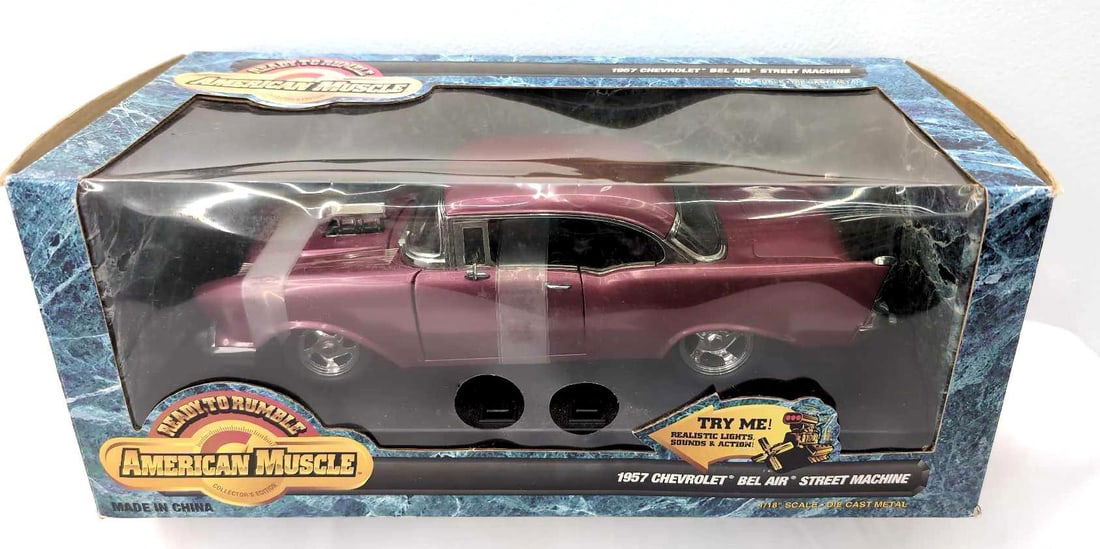 Ertl 1:18 American Muscle 7157/7156 Ready to Rumble (1 of 8)