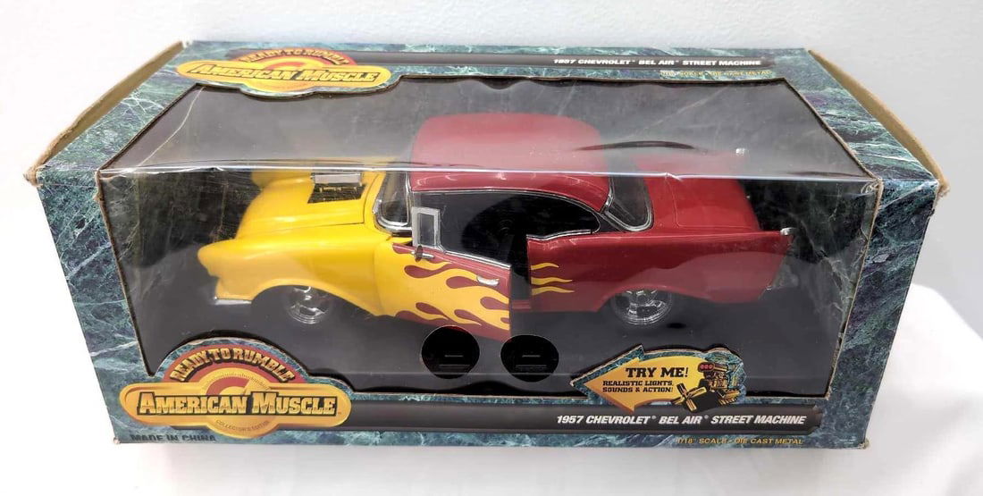 Ertl 1:18 American Muscle 7157/7399 Ready to Rumble (1 of 8)
