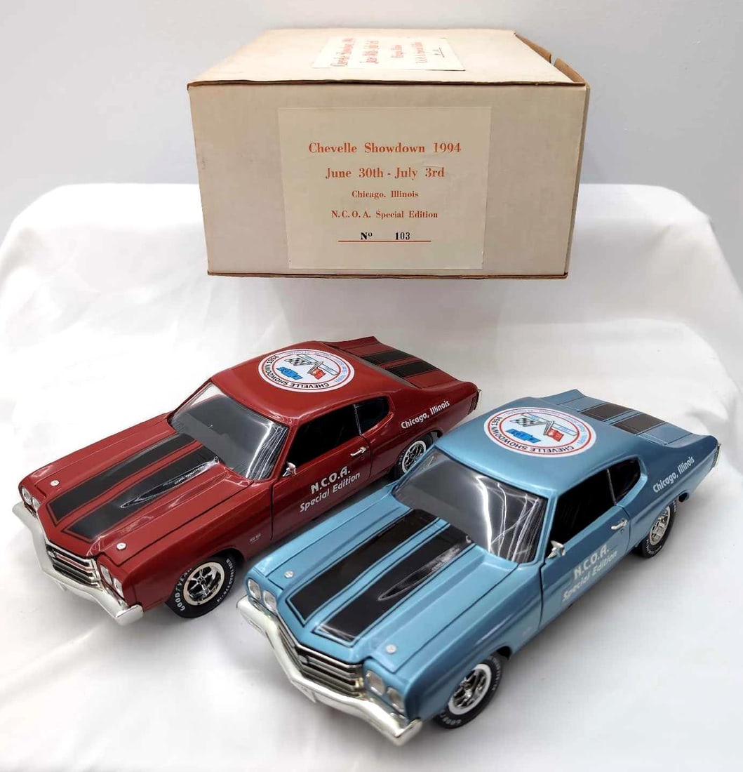 Ertl 1:18 die-cast N.C.O.A. Chevelle No. 103 MIB: Ertl Collectibles 1:18 scale die-cast N.C.O.A. Special Edition National Chevelle Owners Association 1994 Chevelle Showdown No. 103 MIB. Cars look displayed, but Mint with no chips or scratches. Box sh