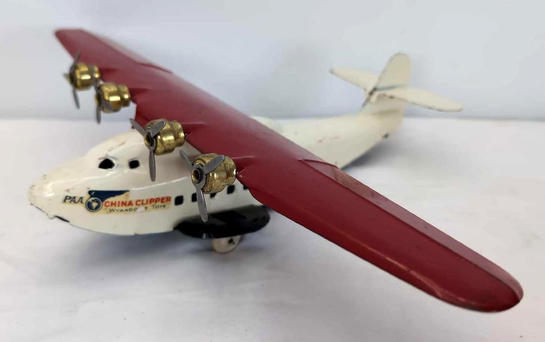 Wyandotte China Clipper Pressed Steel Airplane (1 of 8)
