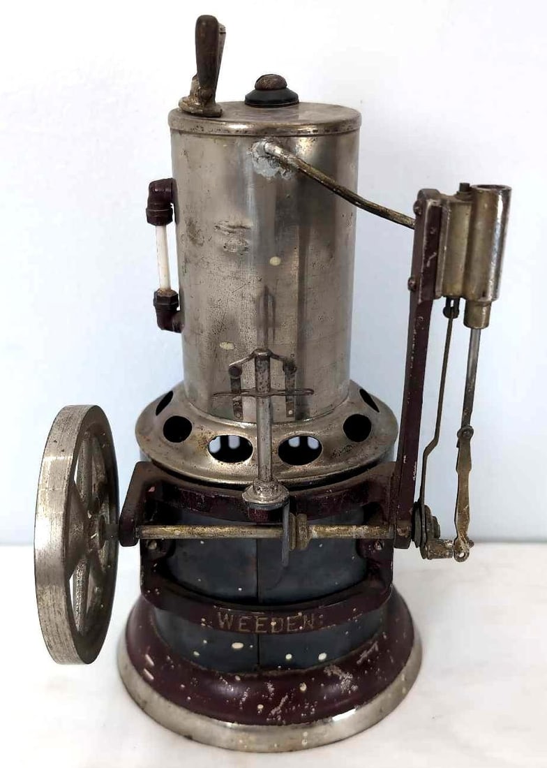 Vintage Weeden MFG Co. Steam Engine (1 of 17)