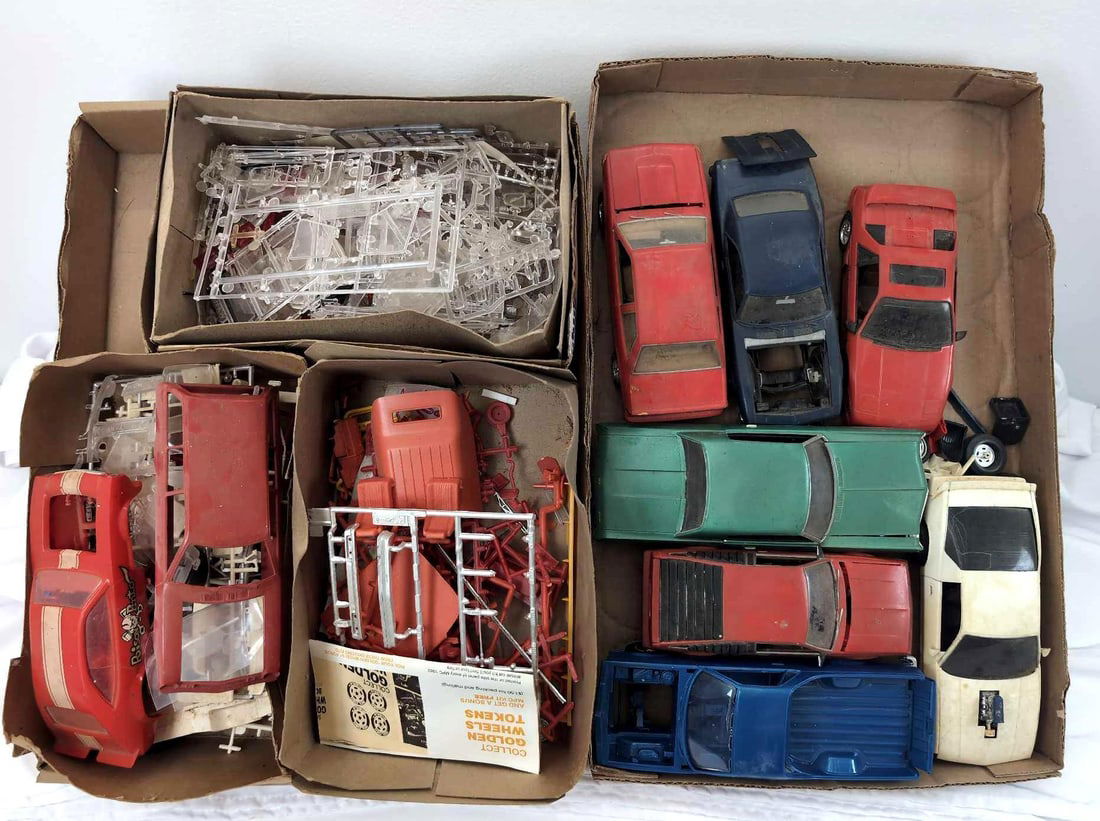 1:24 1:25 Monogram MPC Plastic Model Kit (1 of 5)