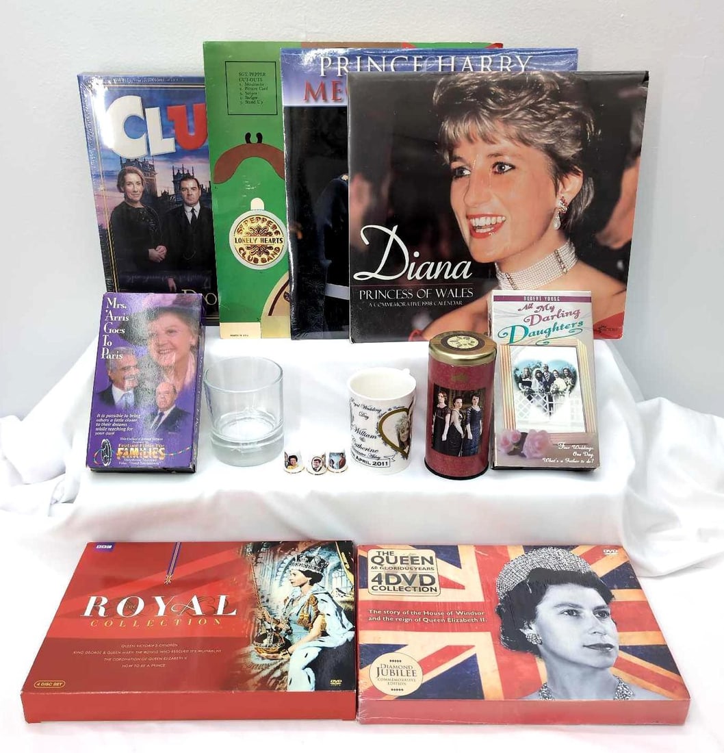 Royals And England Related Items Games Thimbles Calendars Games and More: Royals And England related items games, thimbles, calendars, games and More. This lot includes; 3-Royal Family Thimbles made of bone China; William and Catherine wedding coffee mug; 4 disc set of The