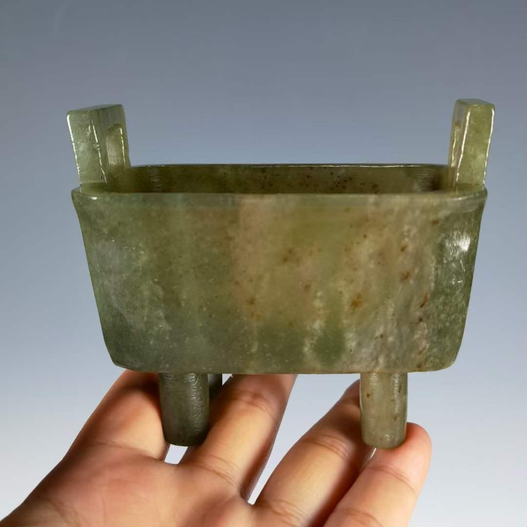 Hotan jade carving double ear tripod incense burner (1 of 9)