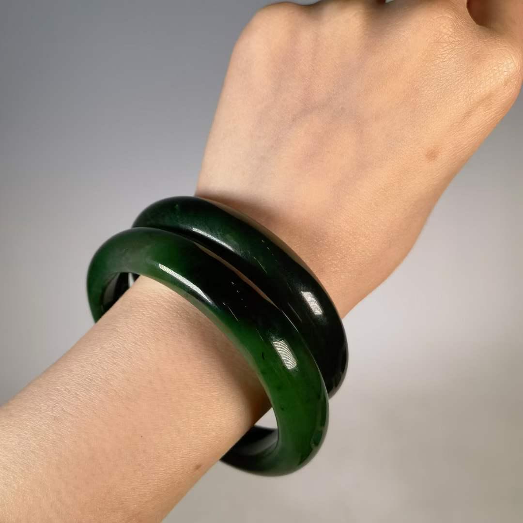 Two Hetian Biyu Bracelets (1 of 8)