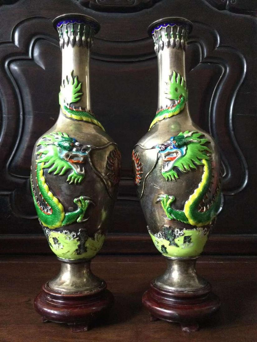 A pair of pure silver blue dragon vase in Guangxu period of late Qing Dynasty (1 of 9)