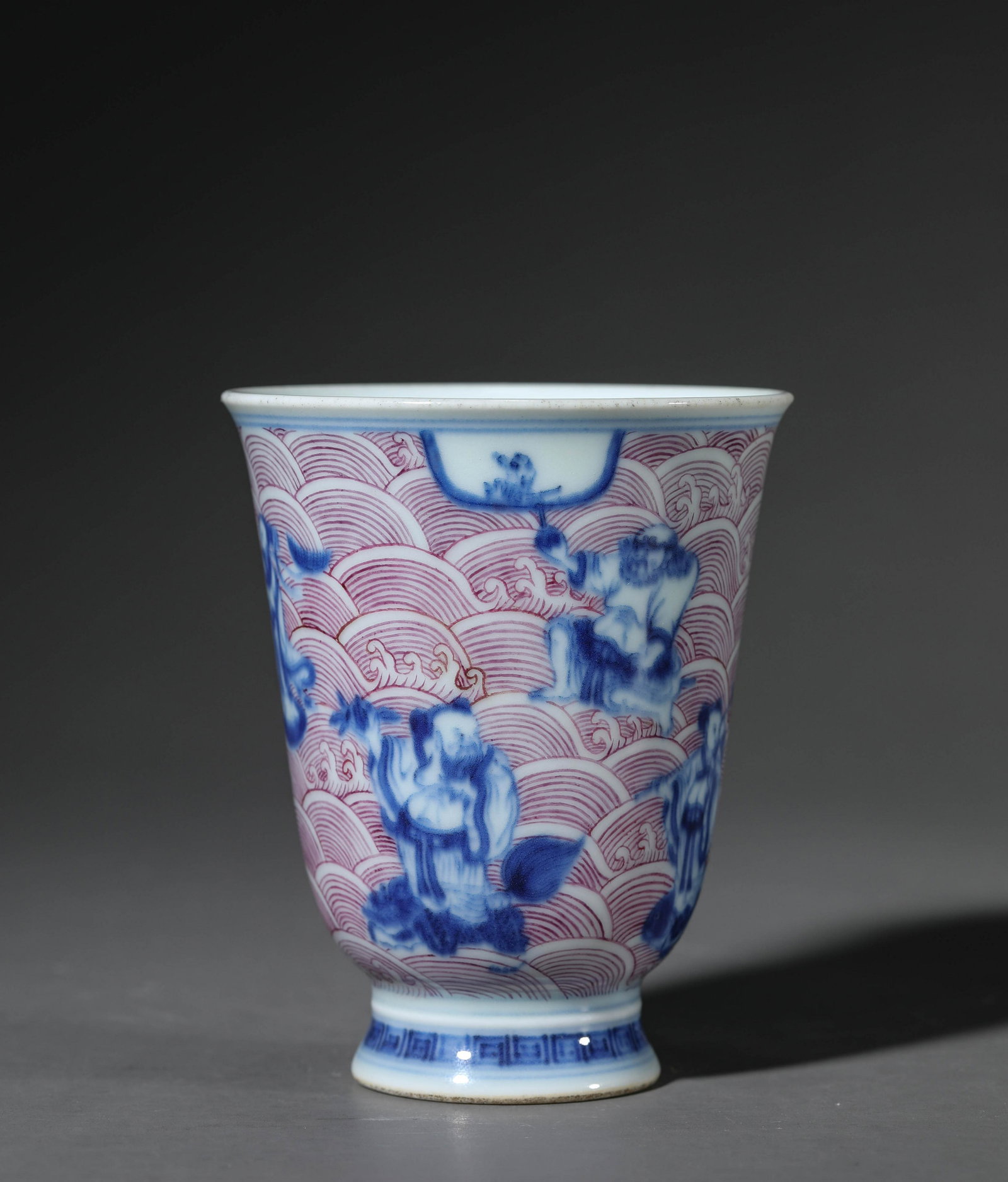 Blue and white glaze in the red bell shaking cup (1 of 7)
