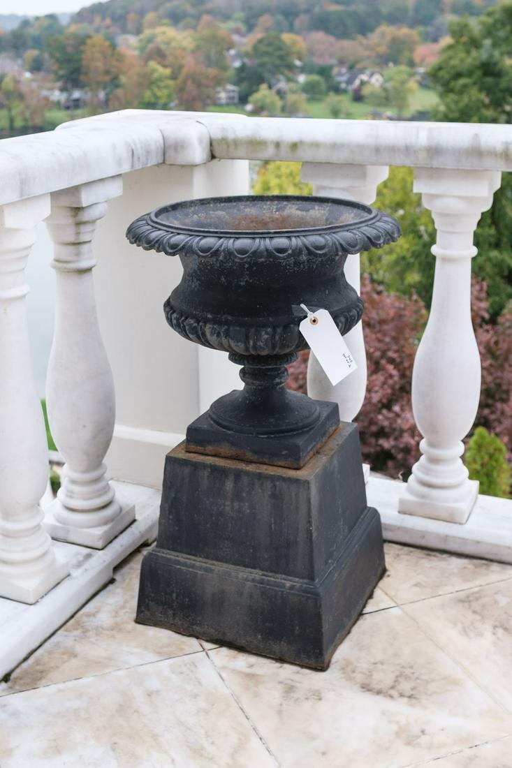 Pair (2) of Victorian cast iron garden urns on pedestal (1 of 3)