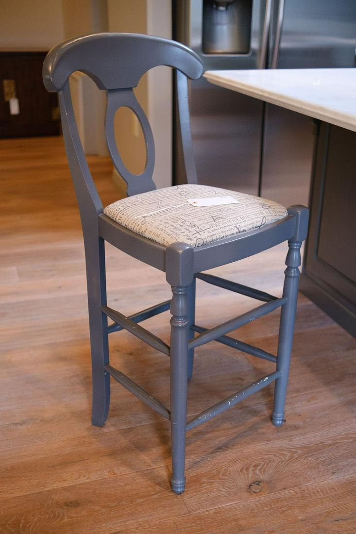 Assorted Lot to include - (1) Bar stool Blue (1 of 8)