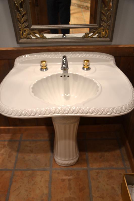 Sherle Wagner Pedestal Classical Sink (1 of 4)