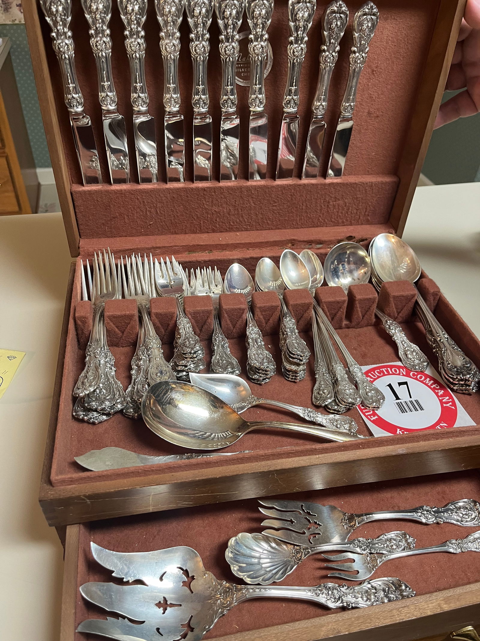 Set of Sterling Silver Dinnerware (1 of 2)