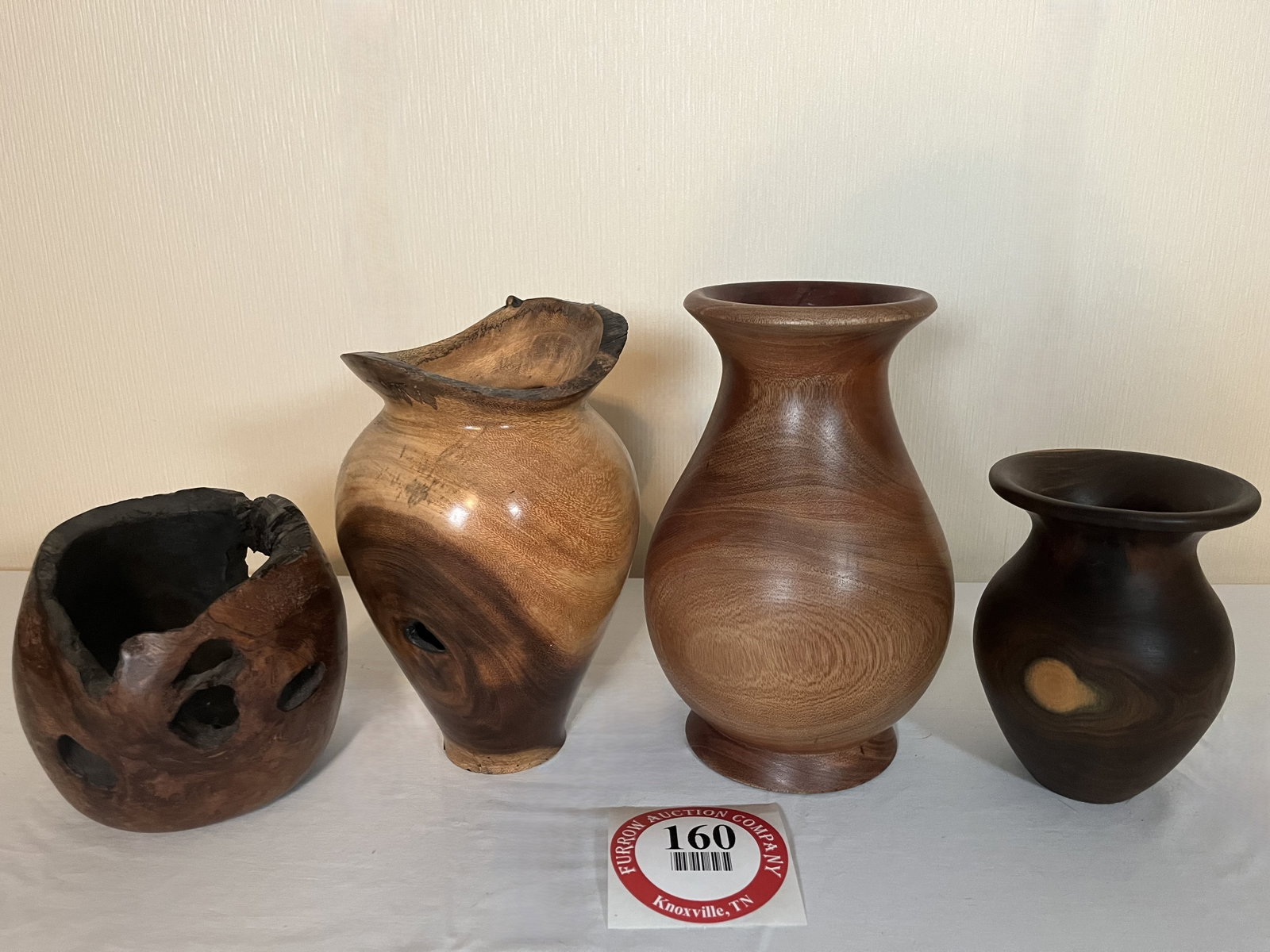 (3) Wooden Carved Decorative Urns & (1) Driftwood Carved Bowl: (3) Wooden Carved Decorative Urns & (1) Driftwood Carved Bowl