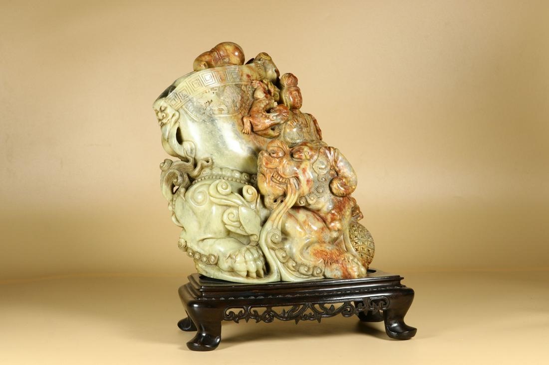 A Shoushan Stone 'Beast and Avalokitesvara' Ornament (1 of 9)