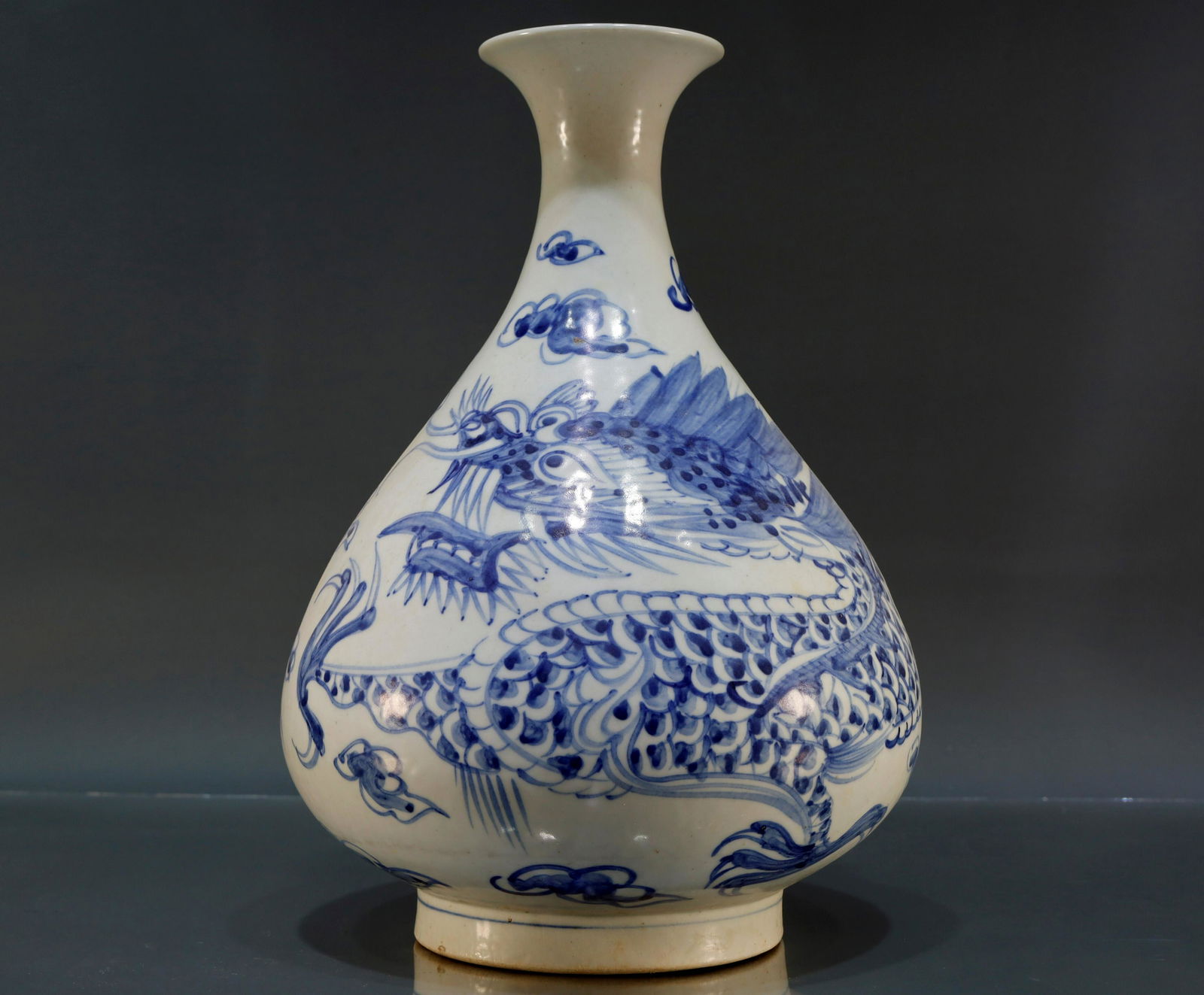 A Rare Korean Blue and White 'Dragon' Vase (1 of 8)