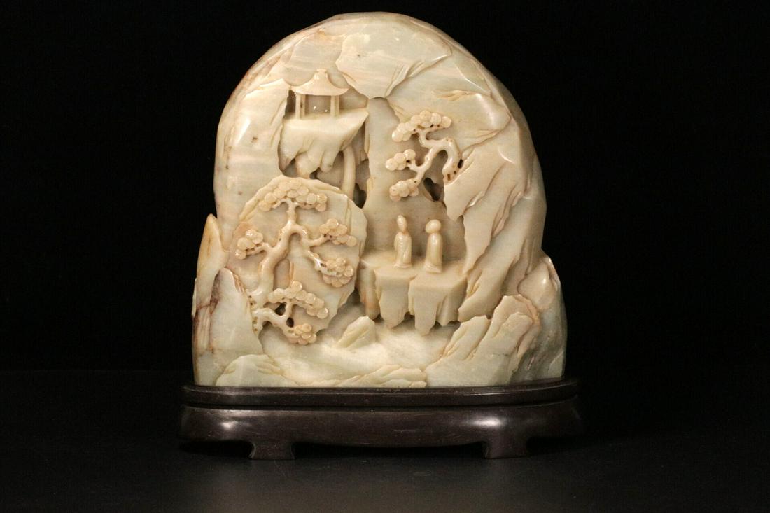 A Hetian Jade Boulder (1 of 9)