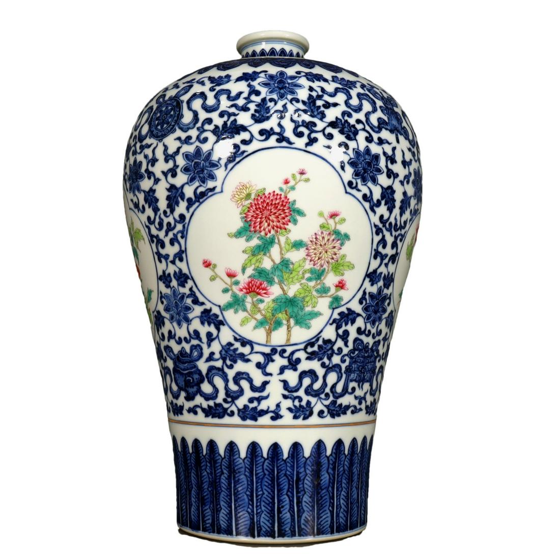 A Wonderful Blue And White Famille-Rose Window-Shaped Flower Design Vase (1 of 12)