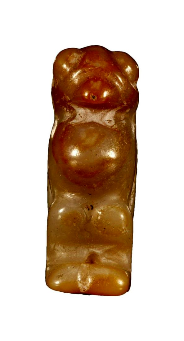 A Hongshan Culture Agate 'Bird' Pendant (1 of 5)