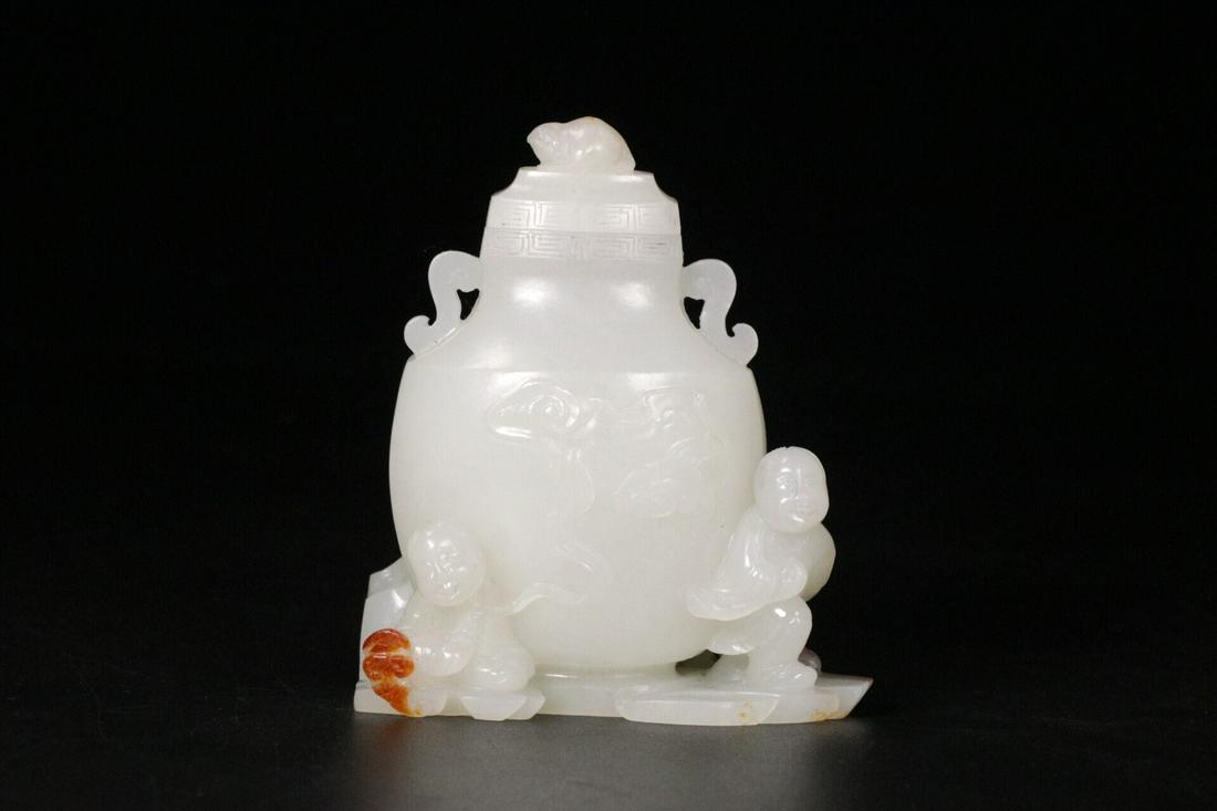A Hetian Jade 'Liu Hai Playing With A Toad' Appreciation Vase (1 of 9)