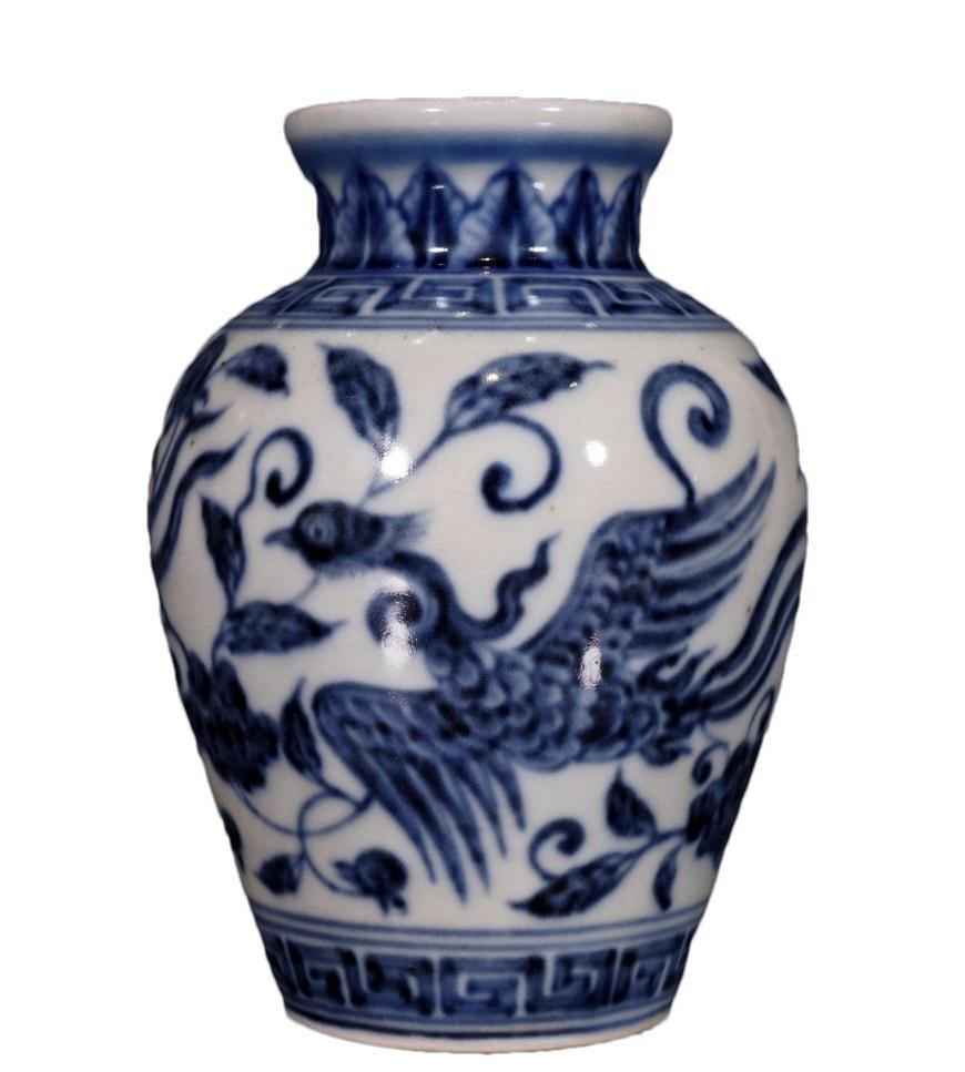 A Gorgeous Blue And White Phoenix Pot (1 of 8)