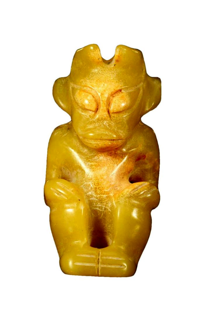 A Hongshan Culture Yellow Jade Pendant (1 of 5)