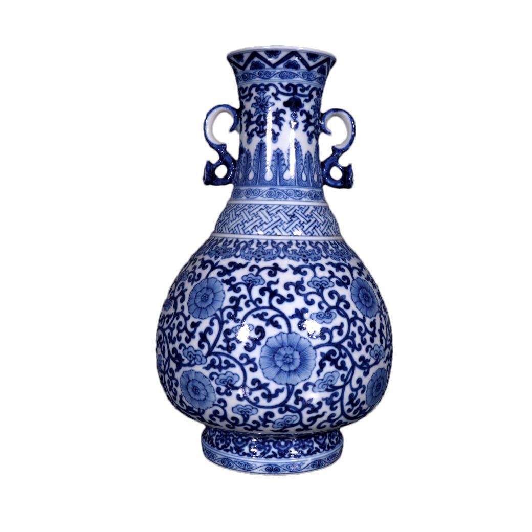 A Fine Blue And White "Interlocking Branch" Flower Double-ear-shaped Vase (1 of 8)
