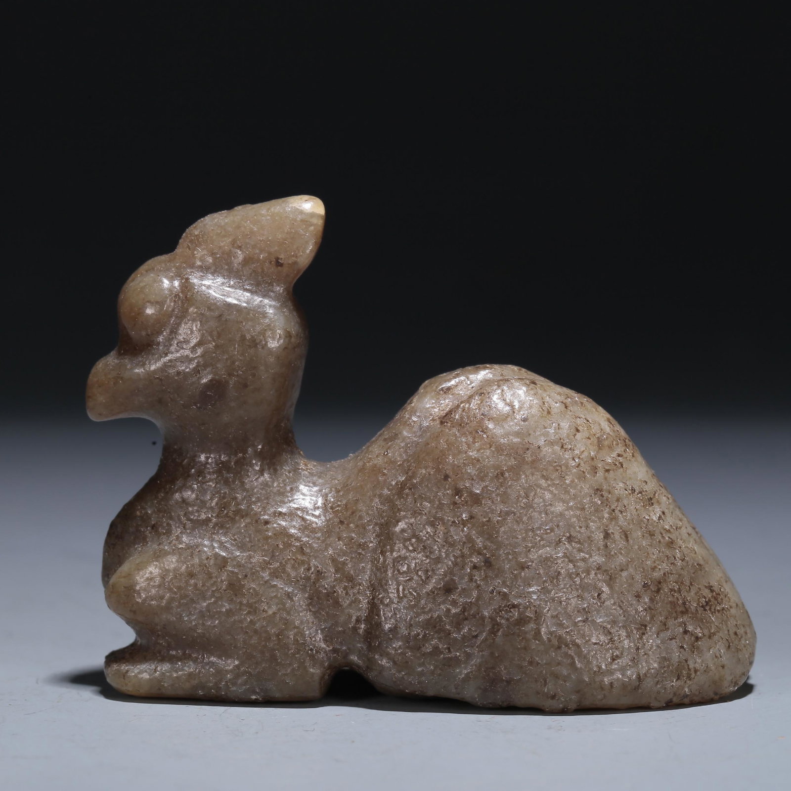 A Hongshan Culture Jade 'Beast'  Pendant. (1 of 6)