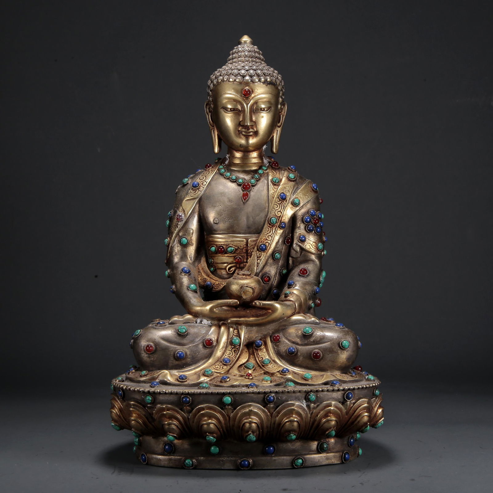A Superb Gilt-Bronze Silver Gem-Inlaid Figure Of Buddha Shakyamuni (1 of 10)
