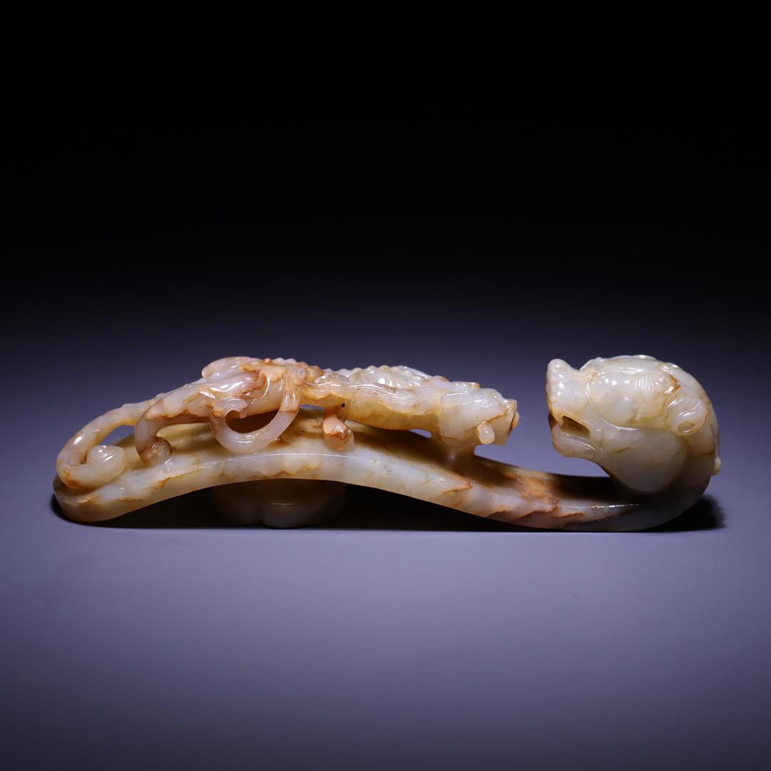 A Hetian Jade 'Dragon' Belthook (1 of 9)