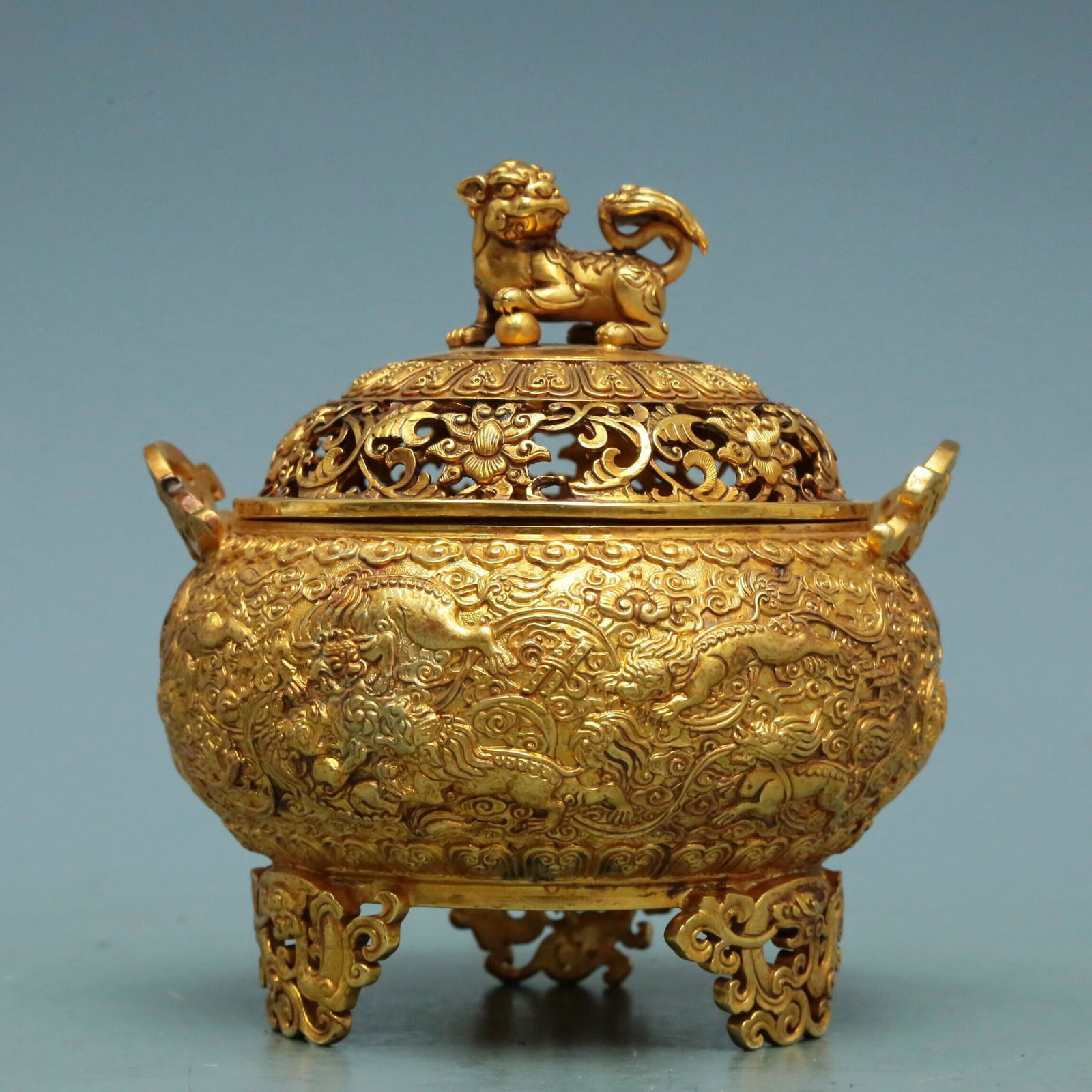 A Brilliant Gilt-Bronze 'Lion' Tripod Censer And Cover (1 of 6)