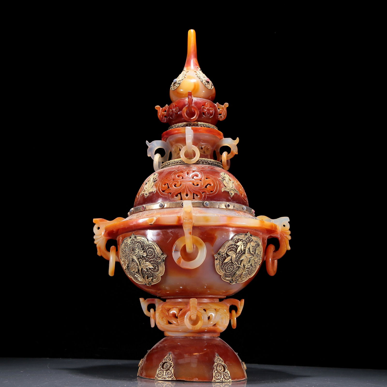 A Magnificent Agate Gold-Mounted 'Flower' Censer (1 of 9)