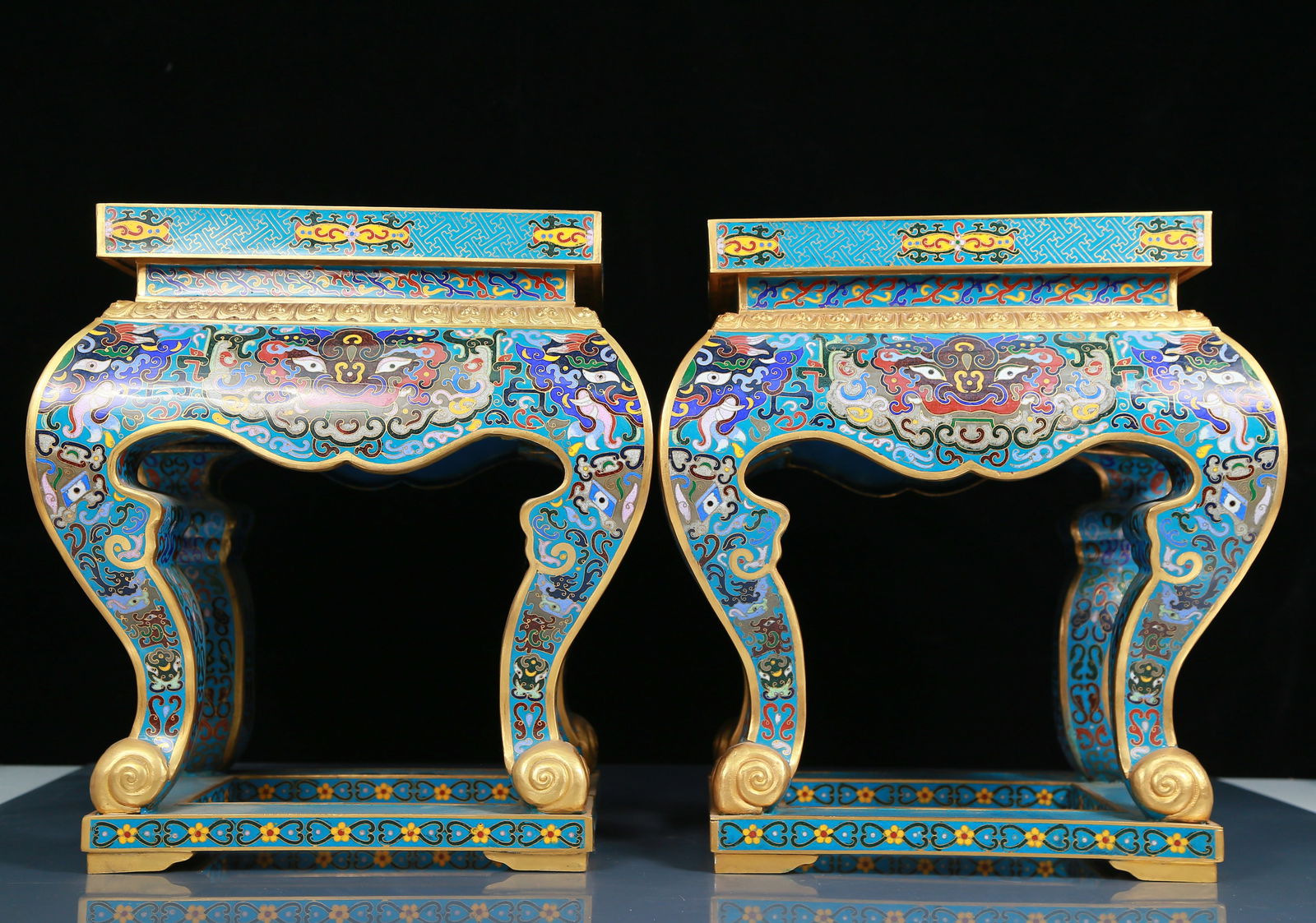 A Pair of Exquisite Cloisonne Beast-Face Pattern Chair (1 of 15)