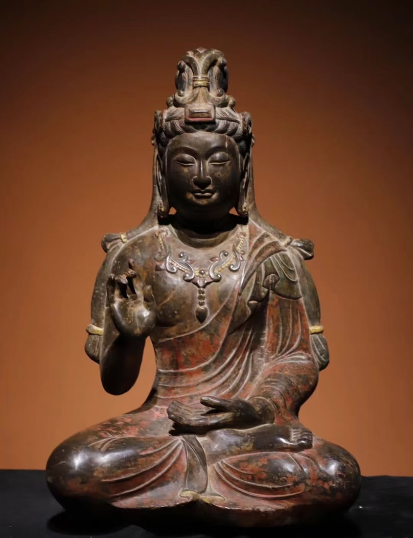 A Rare Stone carving Painted Color Statue of Avalokitesvara  (1 of 9)